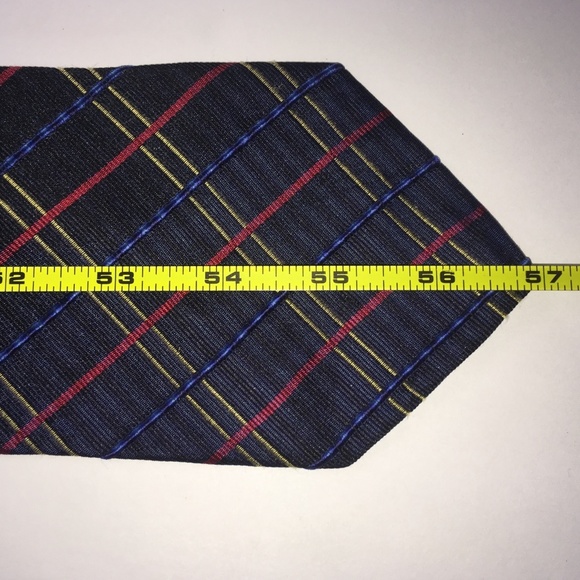 Tommy Hilfiger Black and Red Necktie 100% Silk - Picture 6 of 8